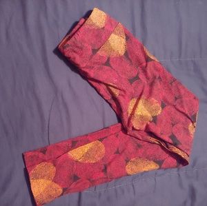 Lularoe Valentine leggings